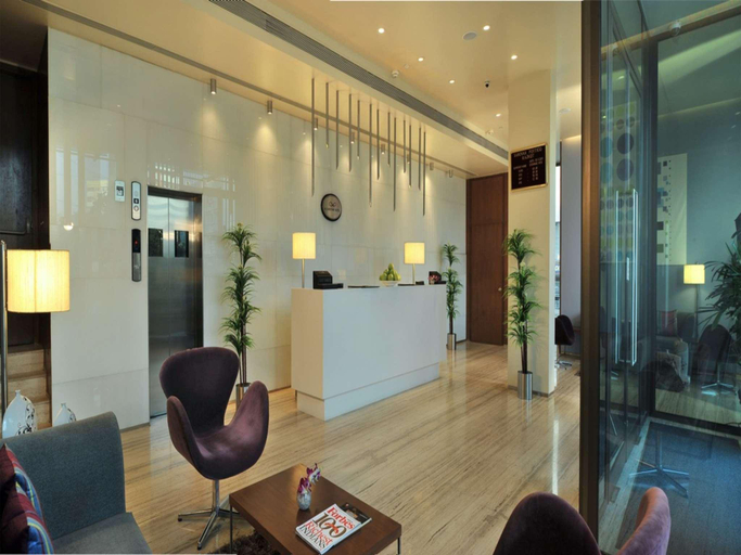 Public Area, Marasa Sarovar Portico Rajkot, Rajkot