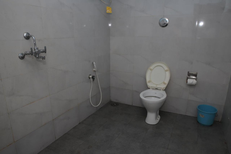 Bathroom 2, ORANGE SKY INN HOLIDAY HOME, South Goa