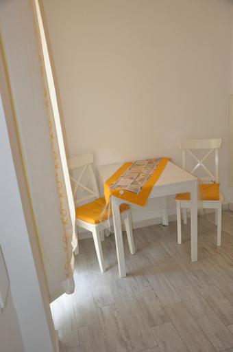 Others 1, Brezza di mare Gaeta b&b, Latina