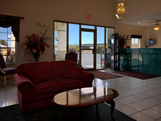 Public Area 2, Boarders Inn & Suites by Cobblestone Hotels , Barton