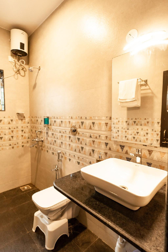 Bathroom 4, A spacious 4bhk villa with a pool, North Goa