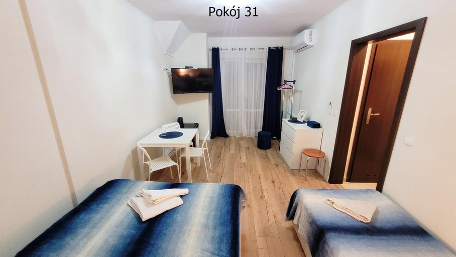 Others 5, Pod Debem, Nowy Dwór Gdański