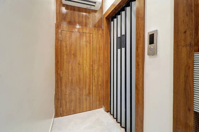Public Area 2, Hotel Enigma Inn, Mumbai City