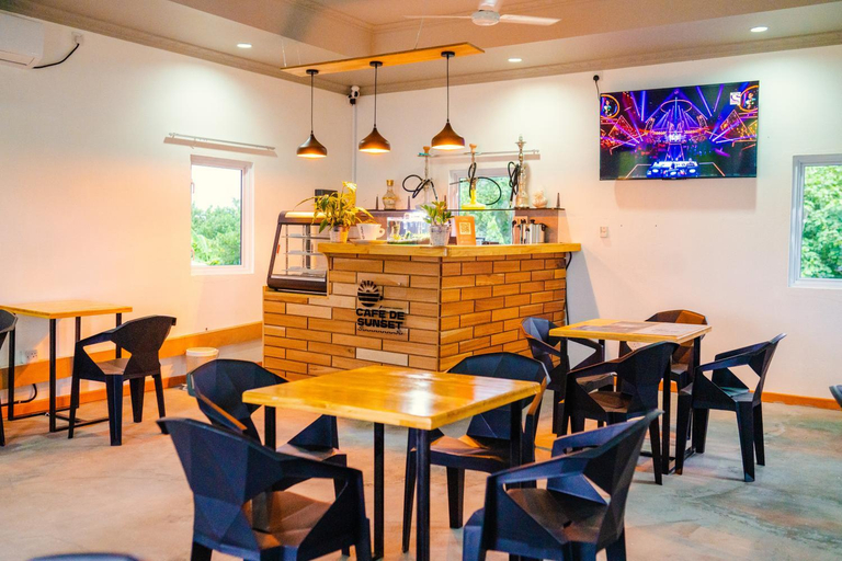 Food & Drinks 5, Sunset Villa