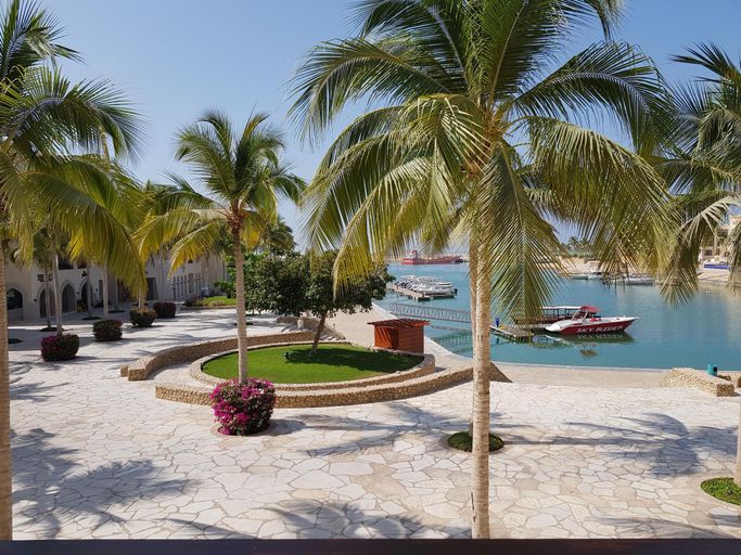 Bedroom 3, Dream Apartment - Near Beach with Pool View & WiFi, Taqah