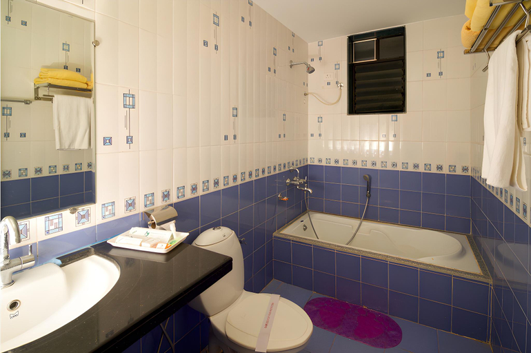 Bathroom, Aromiaa Villas, North Goa