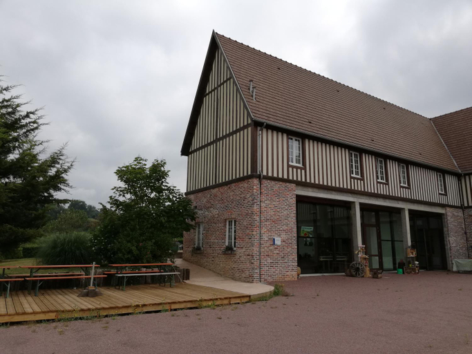 Others 5, Domaine des Essarts, Calvados