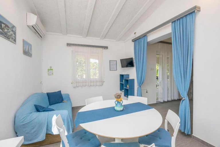 Others 4, Apartments Mira Sabunike near the sandy beach - By TA Leut Agency, Privlaka