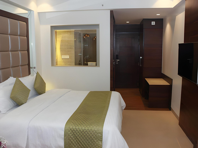 Bedroom 3, Calux Grand Inn Calangute Formerly Amara, North Goa