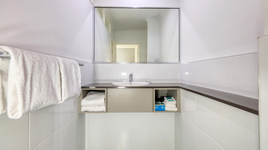 Bathroom 4, Best Western Cattle City Motor Inn, Rockhampton