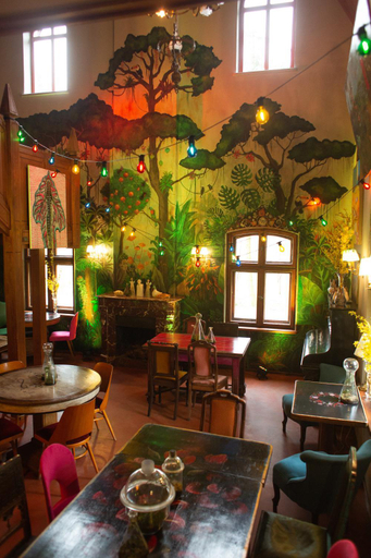 Food & Drinks 4, Old Garden, Konin