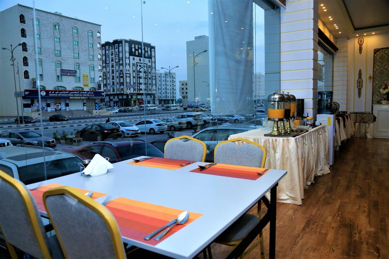 Food & Drinks 5, Al Dyafa Hotel Suites, Salalah
