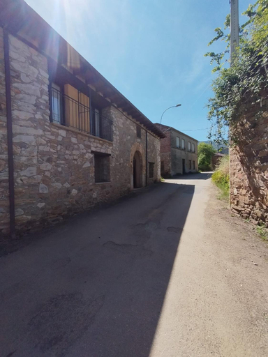 Others 4, casa rural San Vicente Borrenes, León