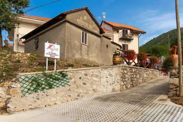Exterior & Views 2, IL vigneto di nonno Pietro, Napoli