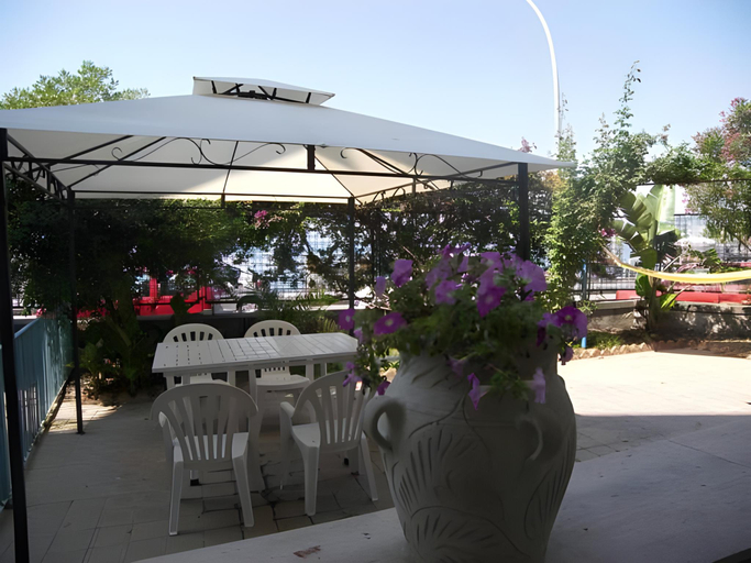 Food & Drinks 5, Oasis, Catania