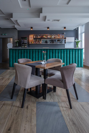 Food & Drinks 4, Blu Residence, Zielona