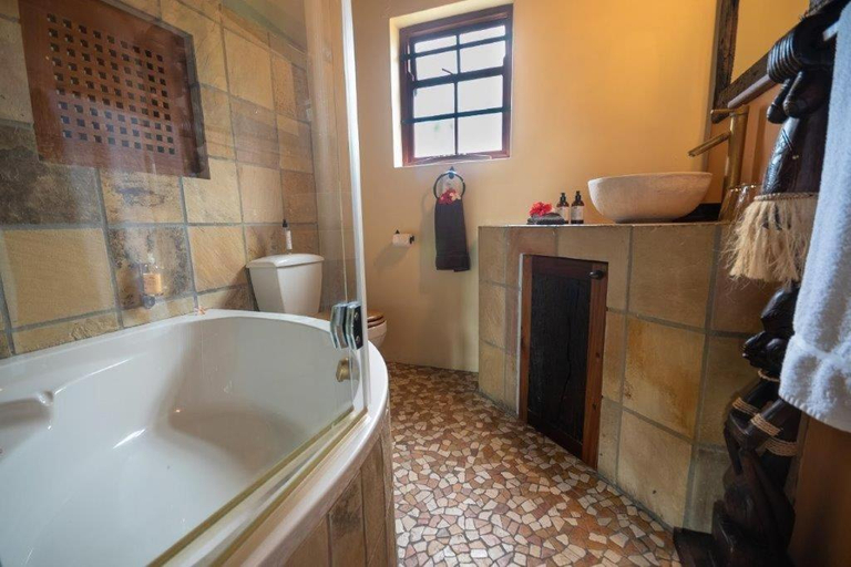 Others 2, VillaChad Guesthouse, Overberg