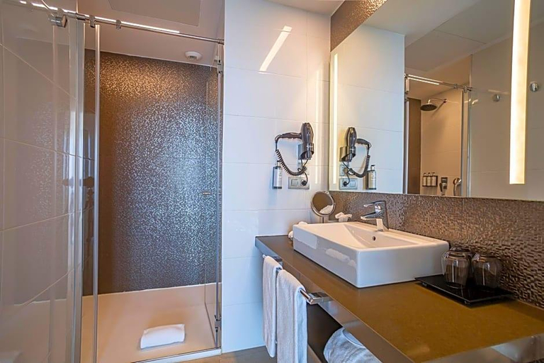 Bathroom 4, Hotel Torre del Mar - Ibiza, Baleares