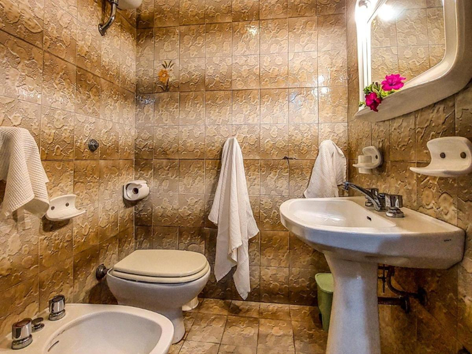 Bathroom, Lanka Hotel 2 stelle, Teramo