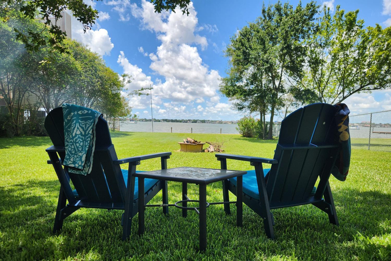 Others 4, The Lakehouse on Clear Lake, Houston