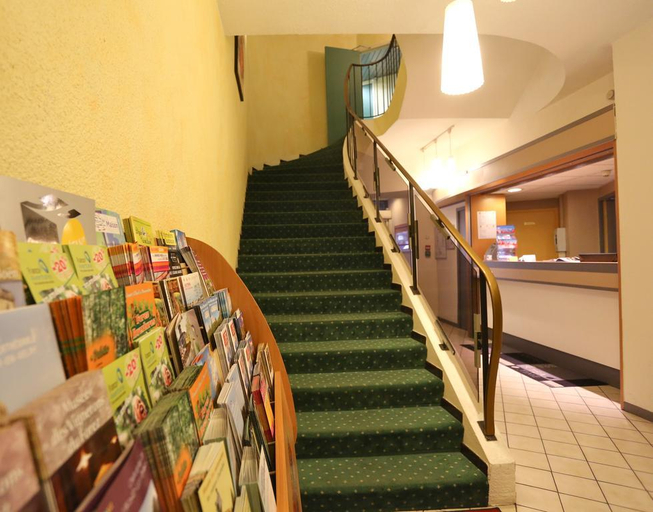Exterior & Views 2, Best Western Hotel Austria, Loire