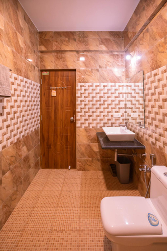 Bathroom 4, PRIMAVERA HOLIDAY HOMES.GOA, North Goa