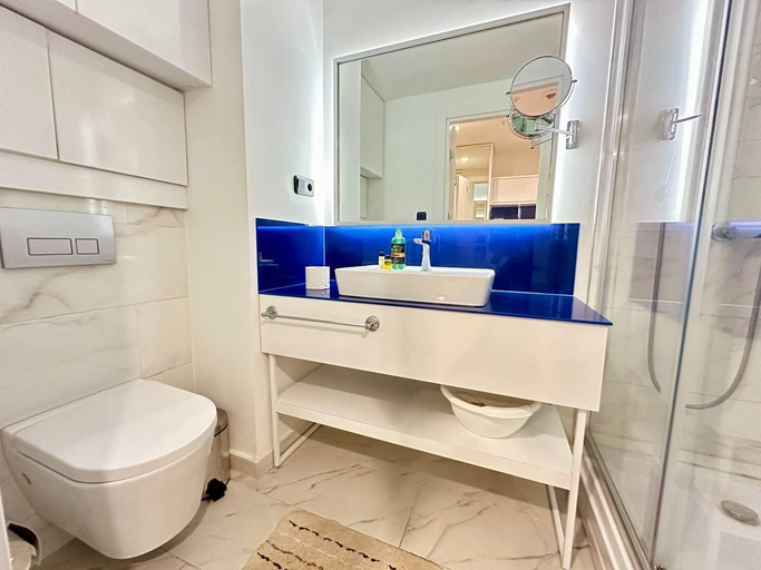 Bathroom, ORBI City - Modern Retreat next to the Black sea, Batumi
