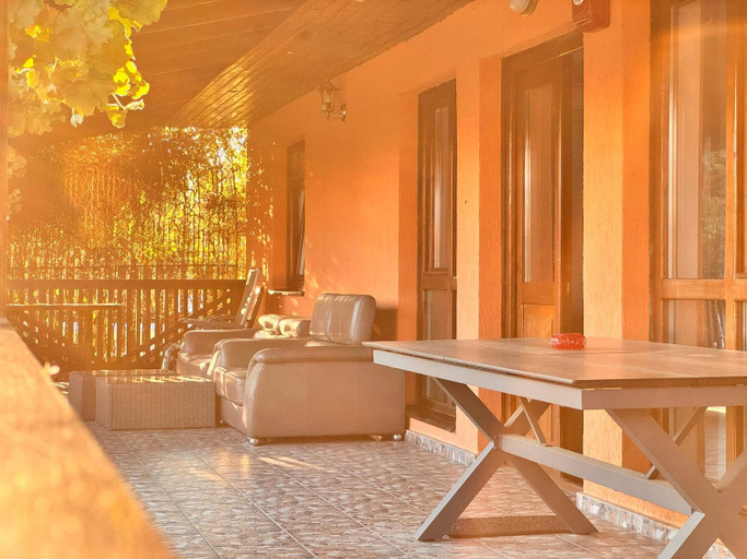 Others 4, Casa Maria, Calan