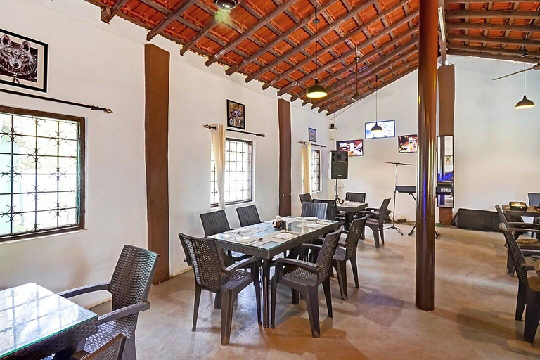 Food & Drinks 2, Vinsons Cottages, South Goa