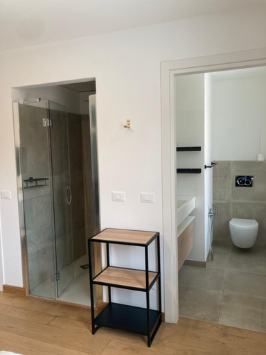 Bathroom 3, Casa di Mirea, Gorizia