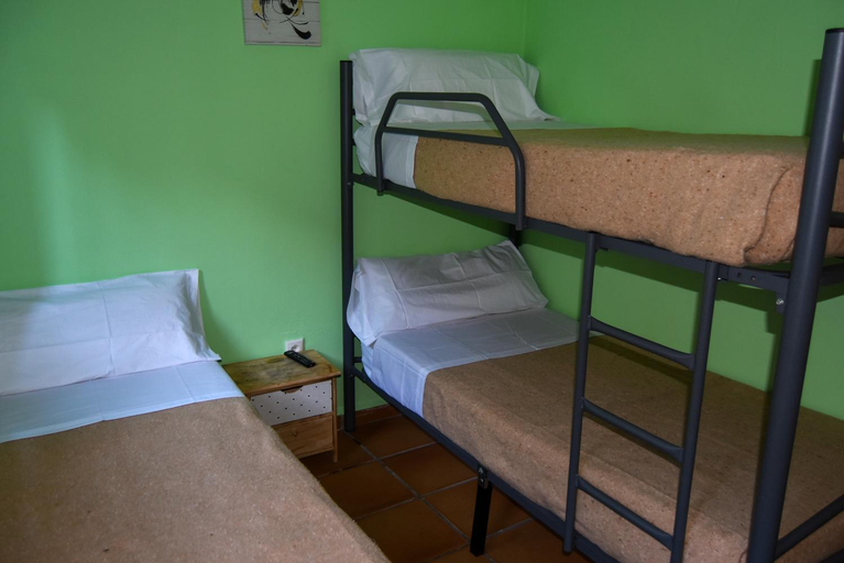 Bedroom 4, Albergue de Aliaga, Teruel