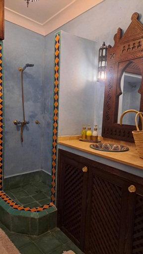 Bathroom 4, Riad Dar En-Nawat, Marrakech