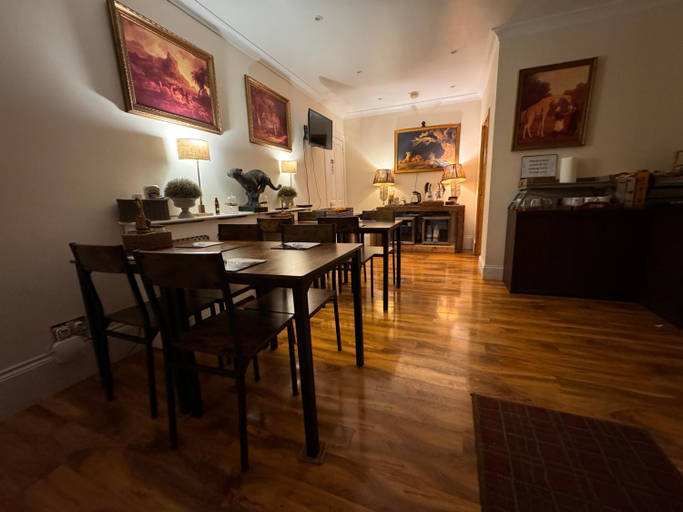 Food & Drinks, The West Highland Way Hotel and Campsite, Stirling