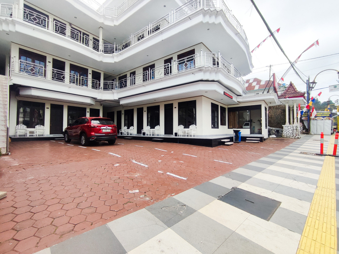 Exterior & Views 4, Hotel Nirwana Sarangan, Magetan