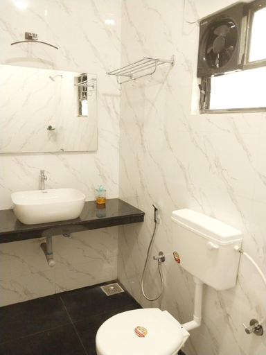 Bathroom 2, Casa de Menorah 101, North Goa