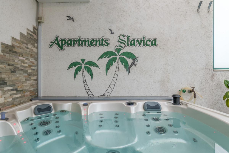Others 3, Luxury apartment Slavica-with Jacuzzi Spa, Split