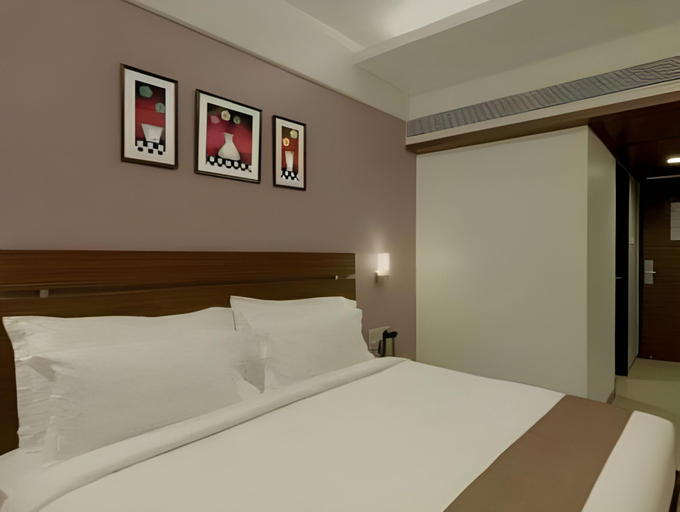 Bedroom 2, Hotel Park Prime, North Goa