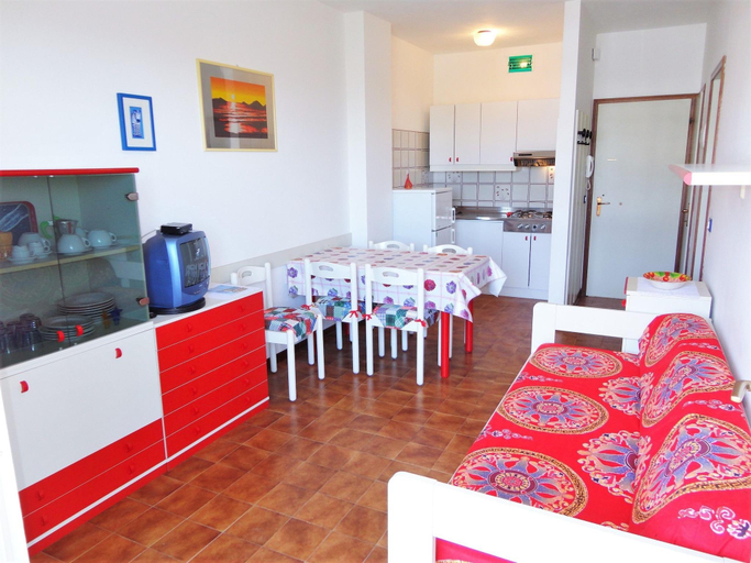 Others 5, Holiday Home in Caorle near Spiaggia Tartaruga, Venezia