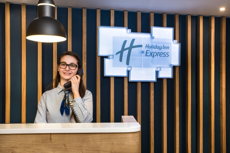 Public Area 2, Holiday Inn Express LONDON - WATFORD JUNCTION by IHG, Hertfordshire