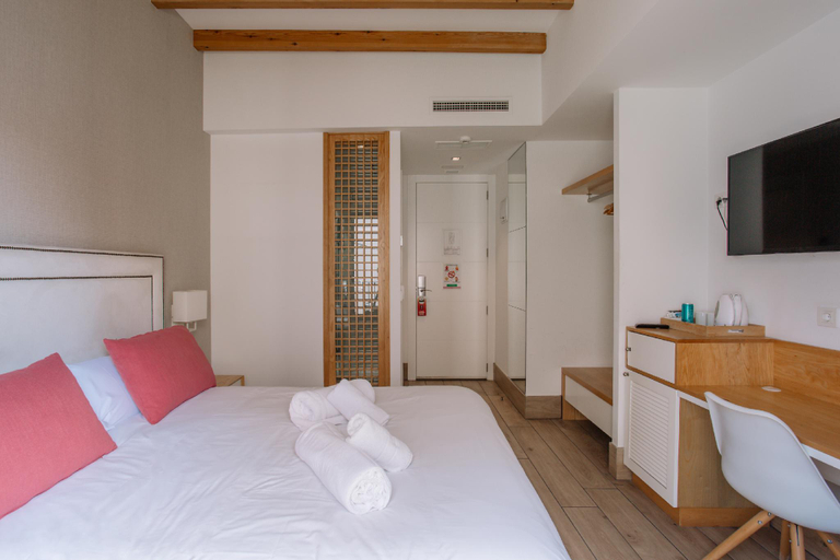 Bedroom 2, Rosal by Seaward Suites, Alicante