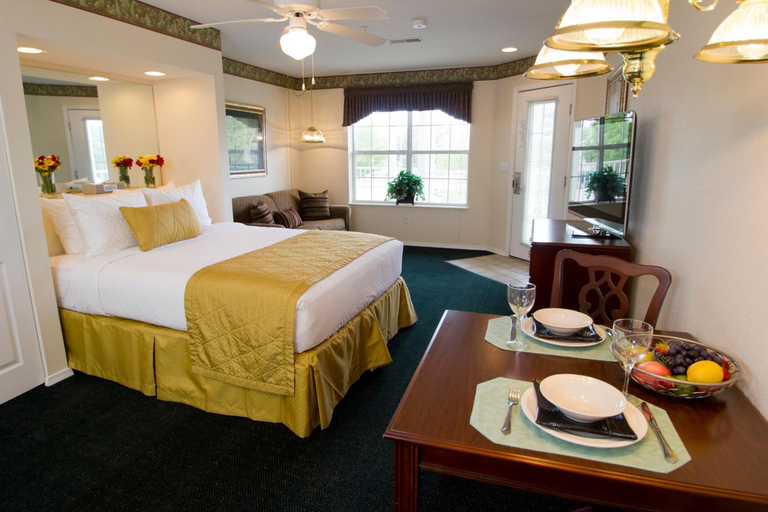 Bedroom 3, The Suites At Fall Creek, Taney