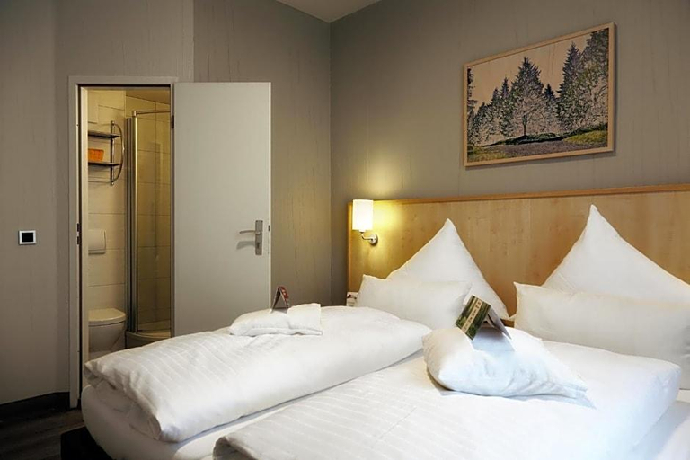 Bedroom 3, Konsum Berghotel Oberhof, Schmalkalden-Meiningen