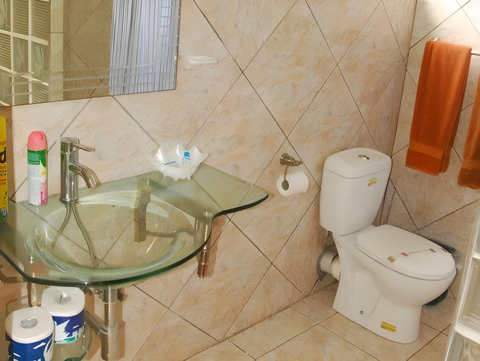 Bathroom 4, Paradise Beach Hotel