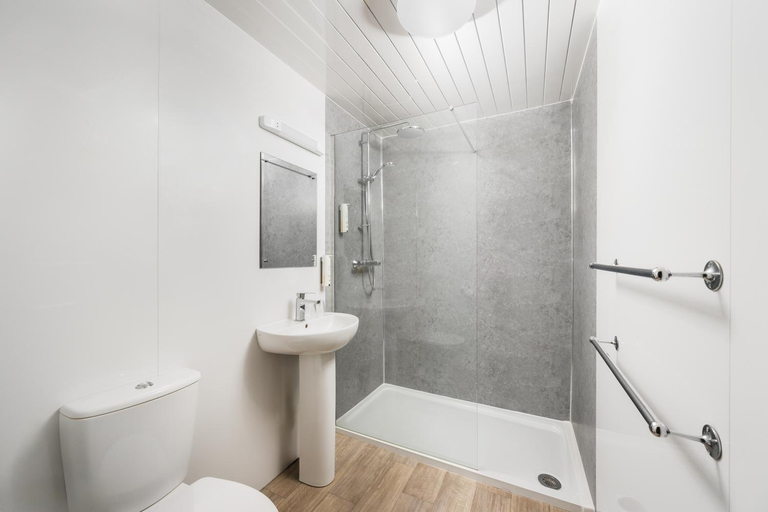Bathroom 4, The County Hotel, Cumbria