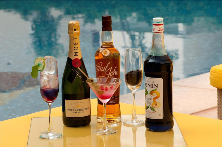 Food & Drinks 5, Bloomrooms @ Calangute, North Goa