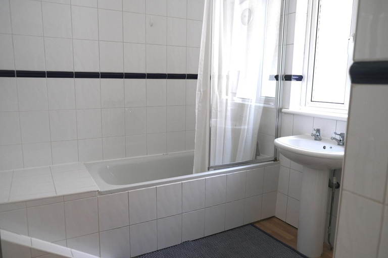 Bathroom, Lynton Road, London
