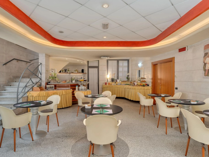 Food & Drinks 4, B&B Hotel Prestige Ornago, Monza and Brianza