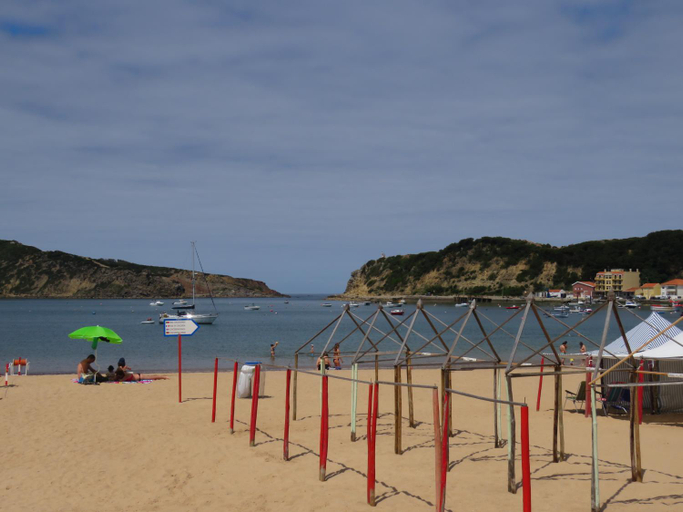 Others 3, Villa Praia, Alcobaça