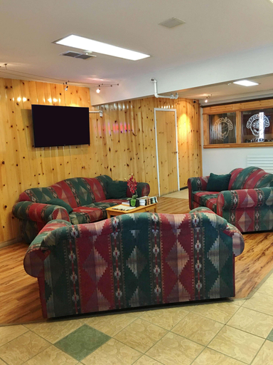 Public Area, Canadas Best Value Inn River View Hotel, Yukon