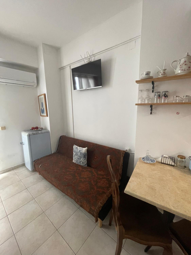 3, 4lions Studio check -in after 16:00, Crete